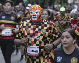 Disfrutan 10 mil corredores universitarios la séptima Carrera Leones Negros
