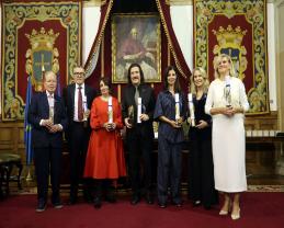 La FIL Guadalajara recibe el Premio Iberoamericano Asicom-Universidad de Oviedo