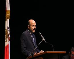 Entregan 521 galardones a académicos y administrativos de la UdeG