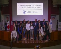 Reconoce la UdeG a 153 estudiantes sobresalientes con los mejores promedios