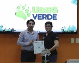 Reconocen a 19 planteles de la UdeG por su participación en programa de reforestación