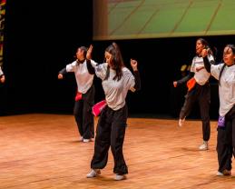 Estilo y coordinación en el Campeonato de Animación y Coreografías UdeG 2024