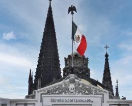 “Miradas sobre la Universidad de Guadalajara en su centenario”, un libro para analizar la historia de la Casa de Estudio