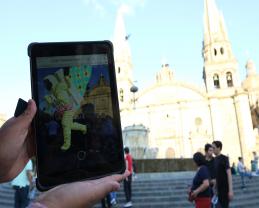 Estudiantes de Prepas UDG visten Catedral de Guadalajara con Realidad Aumentada