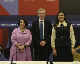 Entrega la Unión Europea la estafeta de la FIL Guadalajara a España, que será invitada de honor en el 2024