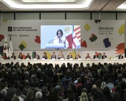 La FIL Guadalajara inicia con un llamado a cuidar a los libros y los espacios de fomento a la lectura