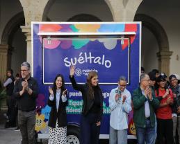 Cuando la universidad escucha: UdeG presenta “Suéltalo”, la unidad móvil de salud mental