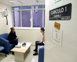 Vivir, trabajar y sonreír; el rostro invisible de la depresión funcional