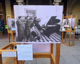 Montan exposición “Memoria viva. 100 años de la Universidad de Guadalajara”