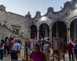 Montan exposición “Memoria viva. 100 años de la Universidad de Guadalajara”