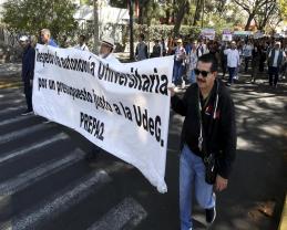 Exige la Preparatoria 2 presupuesto justo y respeto a la autonomía universitaria
