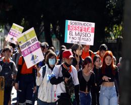 Marcha en silencio la Preparatoria 3 por un presupuesto digno para la UdeG