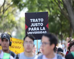 Más de mil integrantes de la Preparatoria 4 piden respeto a la autonomía universitaria