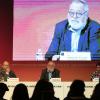 Celebra la FIL a Fernando Savater en encuentro con jóvenes