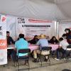 Llevan universitarios servicios de salud a vecinos de la Preparatoria de Jalisco a manera de protesta con el ejecutivo estatal