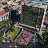 Forman Universitarios listón humano rosa en apoyo a la lucha contra el cáncer de mama