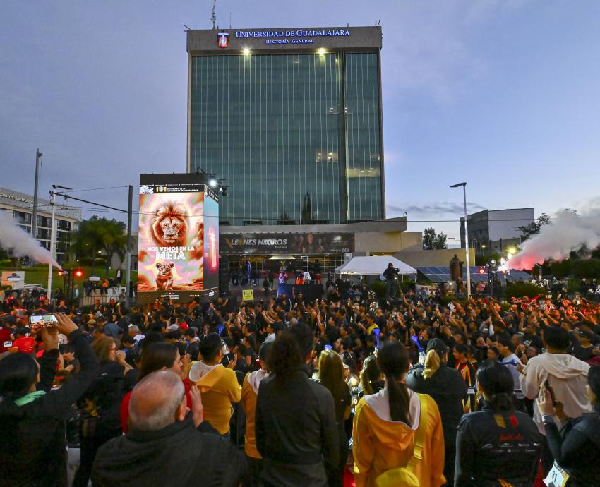 Rompe marcas de asistencia la décima edición de la Carrera Leones Negros